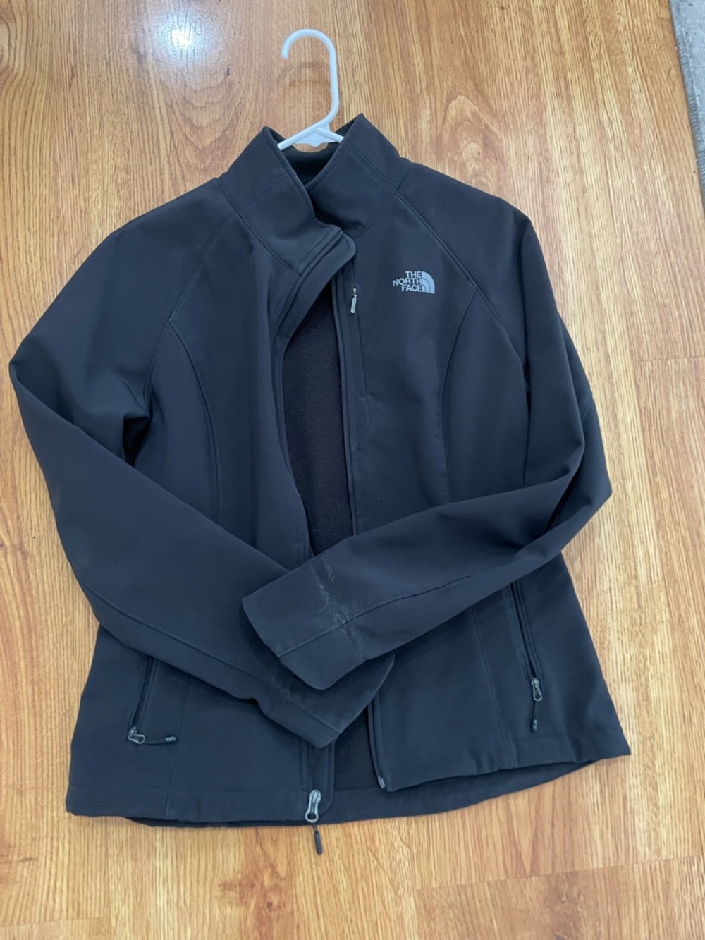 The North Face Women's Black Soft Shell Utility Jacket - Picture 2 of 4